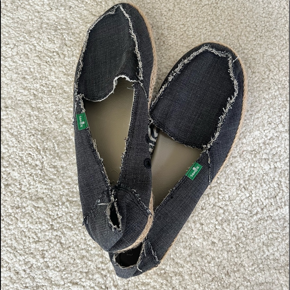 Sanuk Sidewalk Surfer slip on shoes